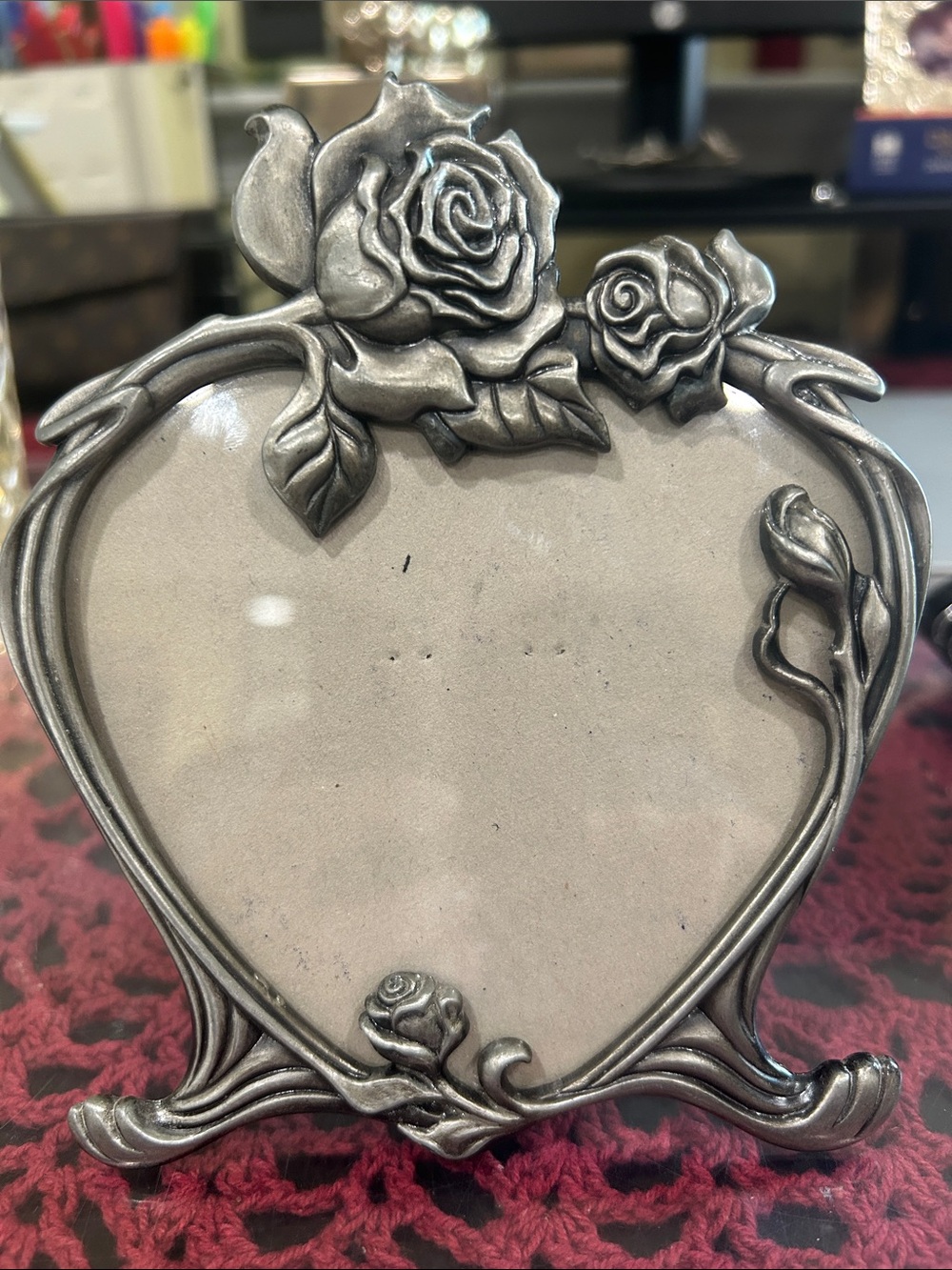 Vintage-Style Heart Frame with Rose Accents - Silver EUC